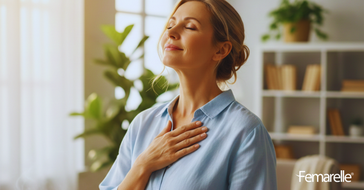 Γυναίκα στην εμμηνόπαυση χαλαρώνει στο σπίτι – ενδομητρίωση και εμμηνόπαυση και διαχείριση συμπτωμάτων